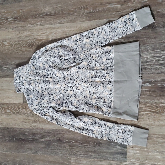 Lululemon Nice Asana Jacket - Picture 2 of 3